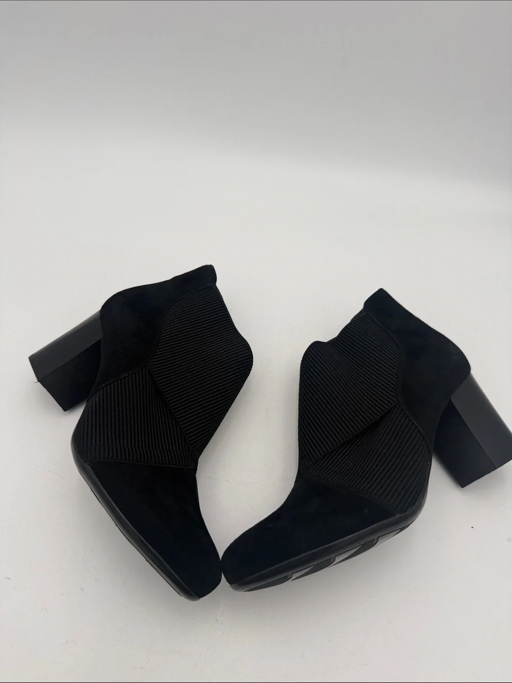 Vintage vaneli Black Women's Ankle Booties 6.5M Textured Elastic Wrap Y2K goth